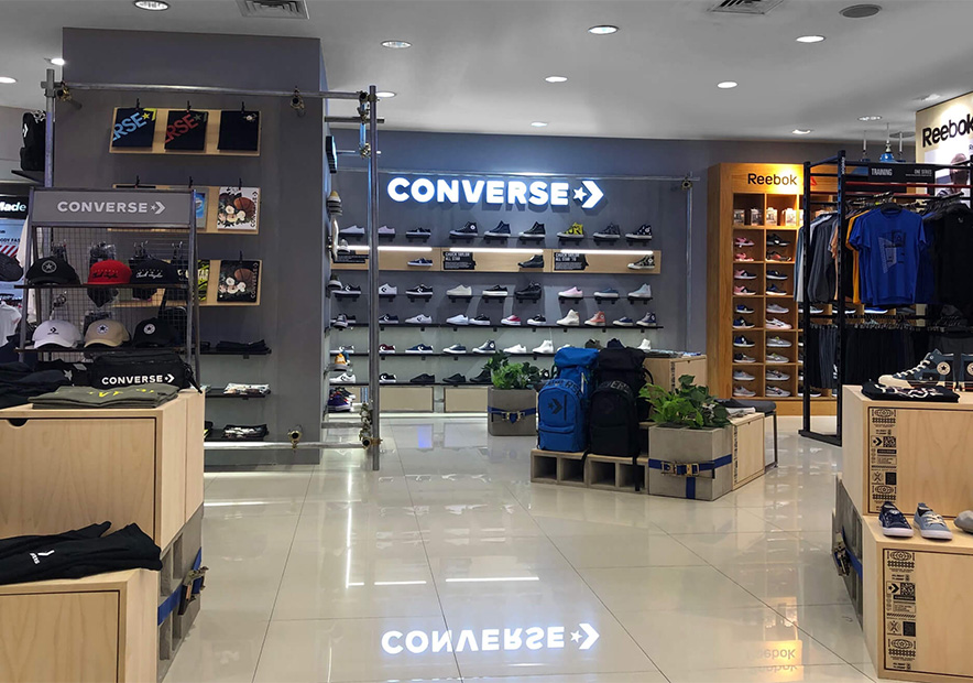 匡威店內發(fā)光logo.jpg.jpg